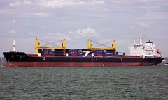 Tàu hàng cùng 10 thuyền viên  "mất tích " bất thường trên biển