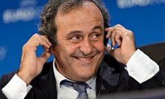 Sau thẻ vàng, thẻ đỏ, bóng đá sắp có thêm  "thẻ trắng "?