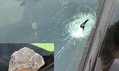 Ba đối tượng ném đá vỡ gương xe công an sa lưới