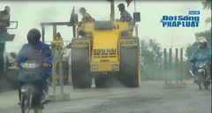 Clip: Nhà thầu rải thảm nâng cấp(quan hệ của sếp Dũng)