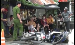 Bị xe tông chết khi đang … đứng ven đường