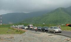 Xây dựng bãi đỗ xe quy mô lớn phục vụ khách viếng mộ Đại tướng