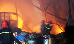  "Bà hỏa " thiêu rụi hơn 1.000m2 nhà kho tại TP HCM