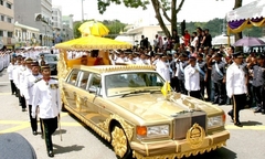 Limousine dát vàng 298 tỷ đồng của quốc vương Brunei