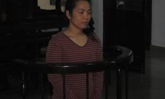 Đi tù vì mở tiệm cắt tóc không... tông đơ