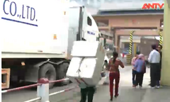 Clip: Thâm nhập thế giới cửu vạn hàng lậu vùng biên