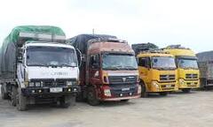 Clip: Hàng trăm xe quá tải, mô tô bị bắt giữ