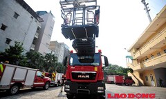 Cận cảnh chiếc xe cứu hỏa khổng lồ, hiện đại nhất Hà Nội