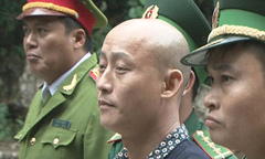 Bàn giao đối tượng truy nã cho Công an Trung Quốc