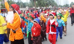 Phụ huynh hào hứng với các phương pháp giáo dục trẻ hiện đại