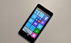 Ảnh thực tế Lumia 535 giá 2,7 triệu đồng