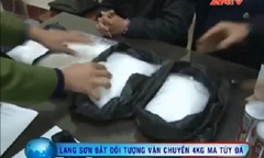 Clip: Bắt giữ đối tượng giấu 4kg ma túy đá trong thùng cháo 