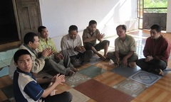 Cảm phục đôi vợ chồng nghèo nuôi hơn 70 người bị bệnh tâm thần 