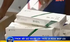 Hơn 100.000 cây thuốc lá lậu giấu trong container