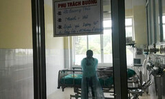 Chiến sĩ sống sót duy nhất trong vụ rơi máy bay đã vận động được