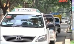 Video: Dư luận về tính hợp pháp của taxi Uber