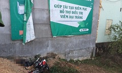 Phát hiện thi thể nam giới chết bất thường bên đường