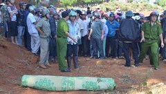 Phát hiện xác thiếu nữ nổi trên hồ sau khi đi đám hỏi bạn