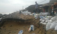 Triều cường dâng cao, 10 hộ dân ở Phú Yên có nguy cơ bị xóa sổ