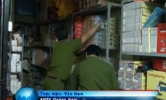 Video: Phát hiện cơ sở kinh doanh hàng nhập lậu quy mô lớn từ TQ