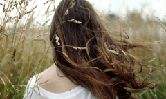 Em có thể mất tất cả chỉ vì tờ khai sinh không có... tên cha