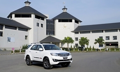 Toyota Việt Nam bất ngờ bán được hơn 5.000 xe trong tháng 10