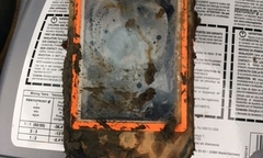 iPhone 4 chìm 1 năm dưới đáy hồ vẫn “chạy ngon lành”