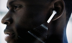 Tim Cook tiết lộ tai nghe AirPods sắp lên kệ