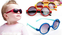 Cách chọn kính râm cho bé mà mẹ nên biết
