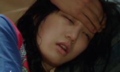 Nỗi đau lúc 11h đêm khi vợ ở cữ bật bình nóng lạnh tắm, chồng keo kiệt tắt đi