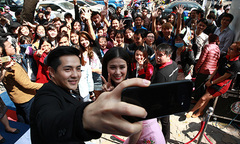 SamSung GalaxyA  tạo kỷ lục mới về doanh số của dòng sản phẩm cận cao cấp