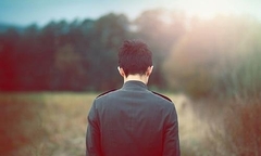 Chia tay vợ khi vẫn nặng lòng yêu, gã giang hồ rơi nước mắt nhớ về người cũ