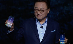 Samsung Galaxy S8 và S8 Plus ra mắt ấn tượng với thiết kế màn hình  "vô cực "