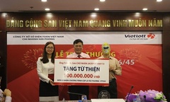 Lần đầu tiên có người nhận giải xổ số Vietlott công khai họ và tên