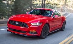 Cận cảnh ôtô thể thao bán chạy nhất thế giới