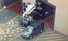 Ôtô gây tai nạn ở buổi đấu giá, 3 người tử vong