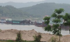 Hòa Bình: Doanh nghiệp 'được' cấp phép để tận diệt sông Đà?