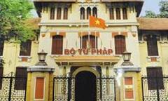 Áp thuế mới cho xi măng xuất khẩu: Bộ Tư pháp yêu cầu có hướng dẫn cụ thể