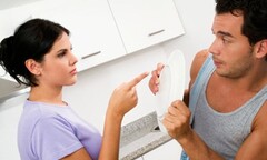 Đừng sợ phụ nữ ghen, hãy sợ đàn ông hèn