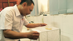 Tìm ra vi khuẩn khống chế vi rút gây dịch sốt xuất huyết