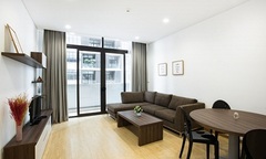 Sống sang chảnh như sao trong căn chung cư của Dolphin Plaza