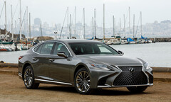 Lexus LS 2018 chính thức công bố giá bán từ 75.000 USD