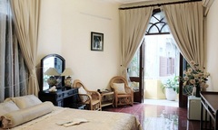 Đón gió mùa trong căn hộ ấm cúng ngõ phố Hàng Khay