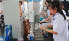 Đại học Công nghiệp Thực phẩm TP.HCM đầu tư Khoa Công nghệ hóa học xứng tầm quốc tế