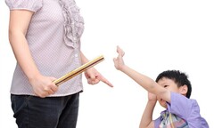 Dạy con không đòn roi và hiệu quả không ngờ