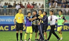 CLB Hà Nội nhận án phạt nặng trước trận đối đầu với HAGL tại Hàng Đẫy