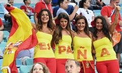 Ngắm những nữ CĐV nóng bỏng trên khán đài World Cup 2018