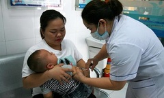 Cảnh giác với dịch sởi rình rập trẻ mùa tựu trường