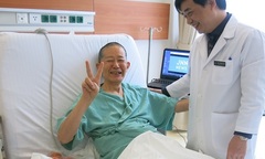 Phẫu thuật Robot “trị” ung thư tiền liệt tuyến cho bác sĩ người Nhật