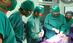 Cháu bé sinh ra đã có u quái được bác sĩ phẫu thuật thế nào?